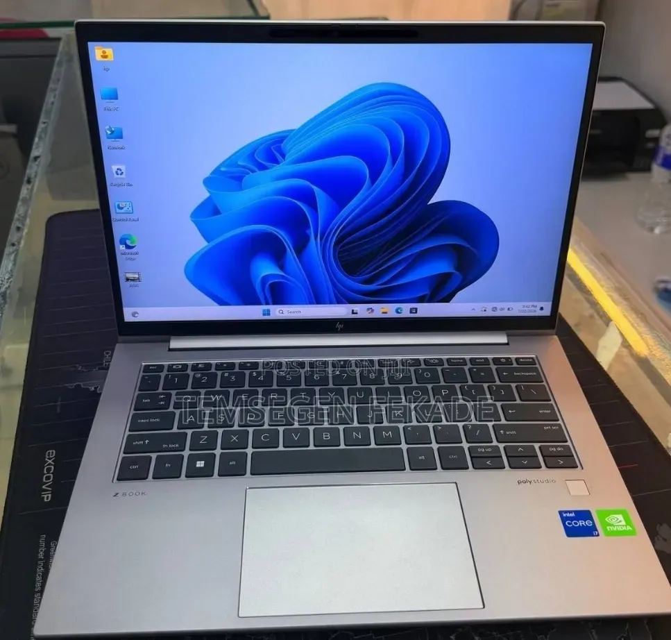 New Laptop HP ZBook Power G9 i7 16GB Intel Core i7 SSD 512GB