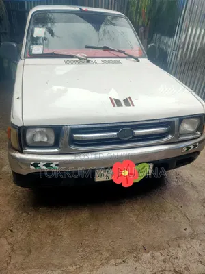 Isuzu KB 1987 White