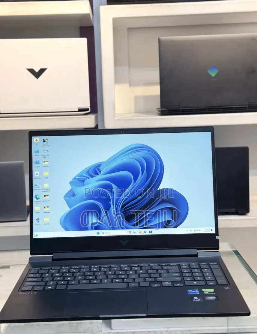 New Laptop HP Victus 16 16GB Intel Core i7 SSD 512GB