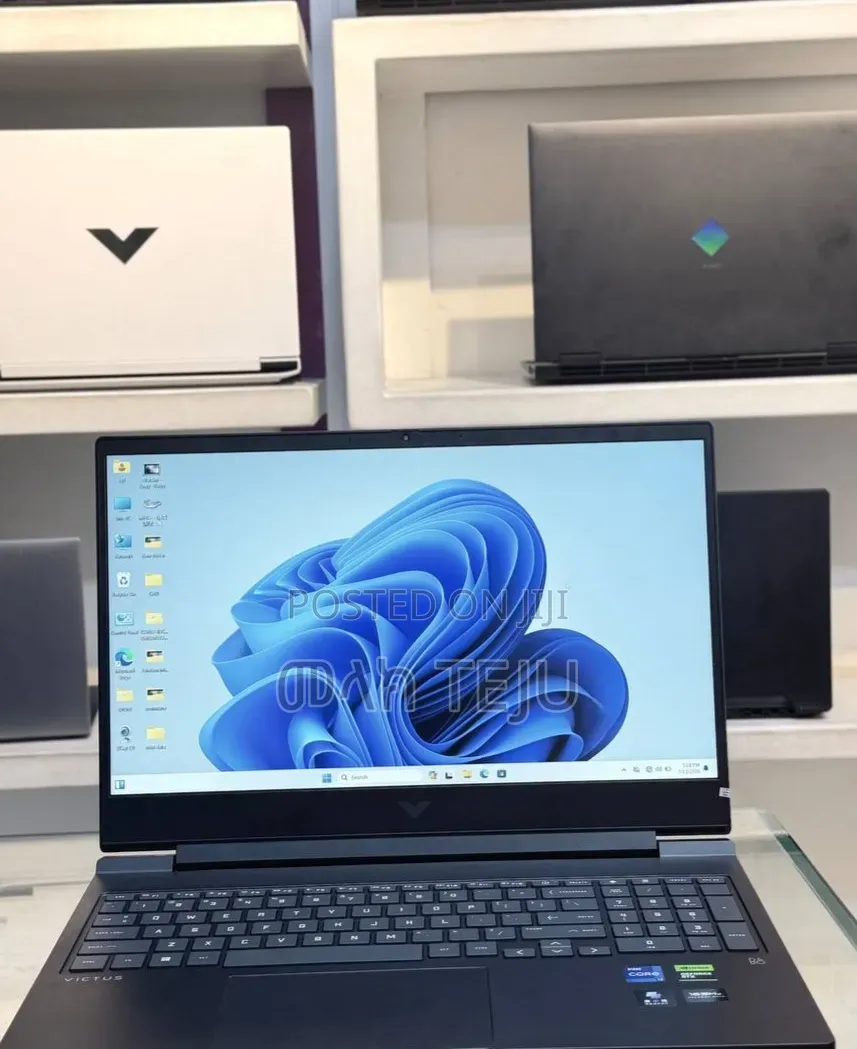 New Laptop HP Victus 16 16GB Intel Core i7 SSD 512GB