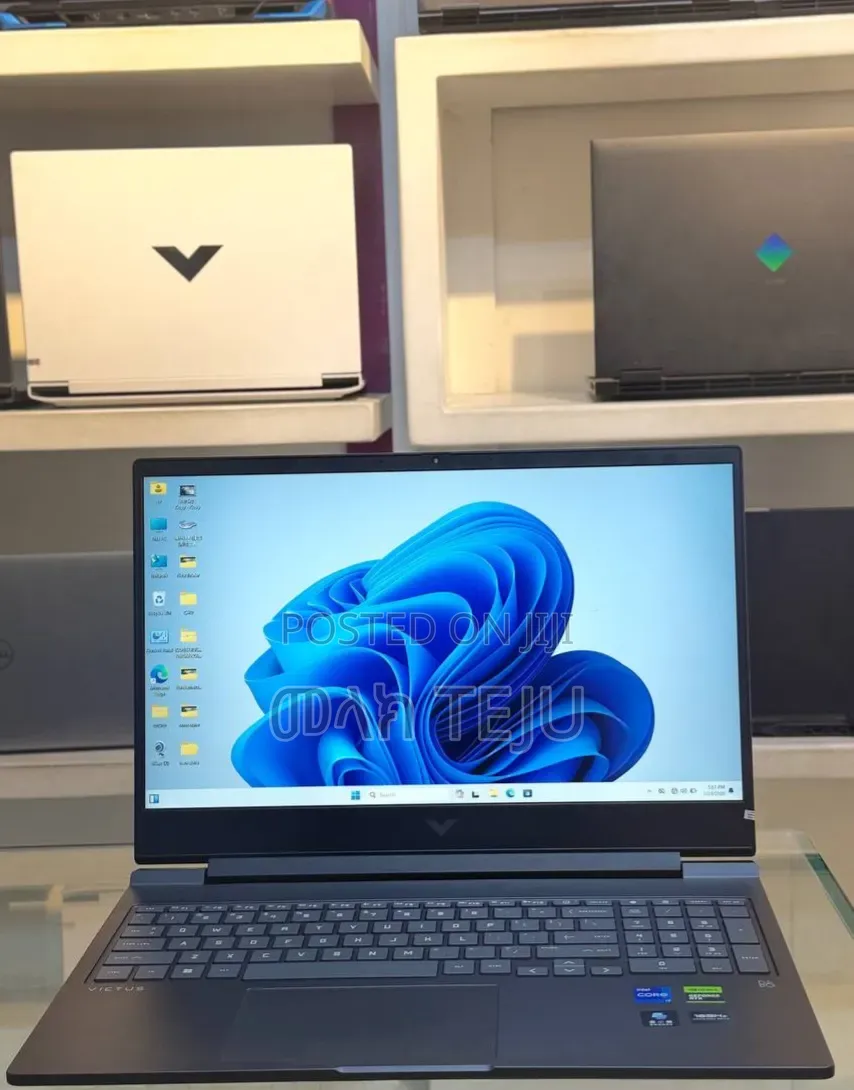 New Laptop HP Victus 16 16GB Intel Core i7 SSD 512GB
