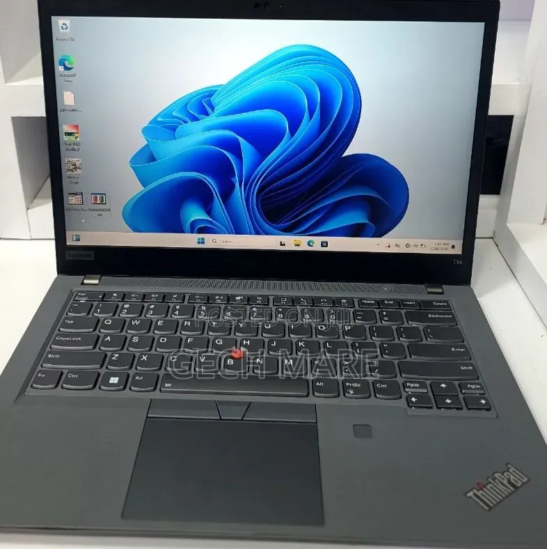 New Laptop Lenovo ThinkPad T14 16GB Intel Core i5 SSD 512GB