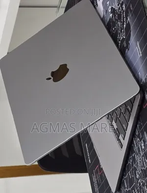 New Laptop Apple MacBook Air 2022 M2 16GB Intel Core i5 SSD 256GB