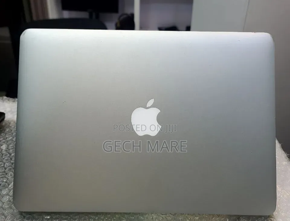 New Laptop Apple MacBook Air 2017 8GB Intel Core i5 SSD 128GB