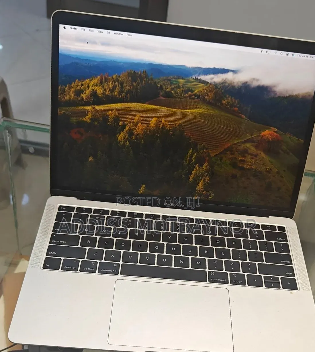 New Laptop Apple MacBook Pro 2019 16GB Intel Core i5 SSD 256GB