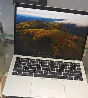 New Laptop Apple MacBook Pro 2019 16GB Intel Core i5 SSD 256GB