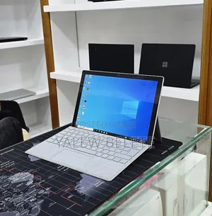 New Laptop Microsoft Surface Pro 7+ 16GB Intel Core i5 SSD 256GB