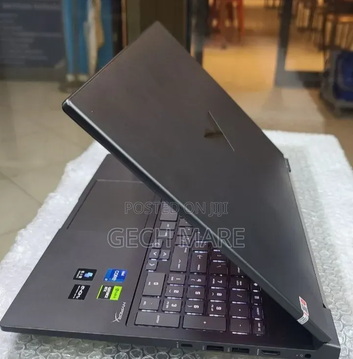 New Laptop HP Victus 15 16GB Intel Core i7 SSD 1T