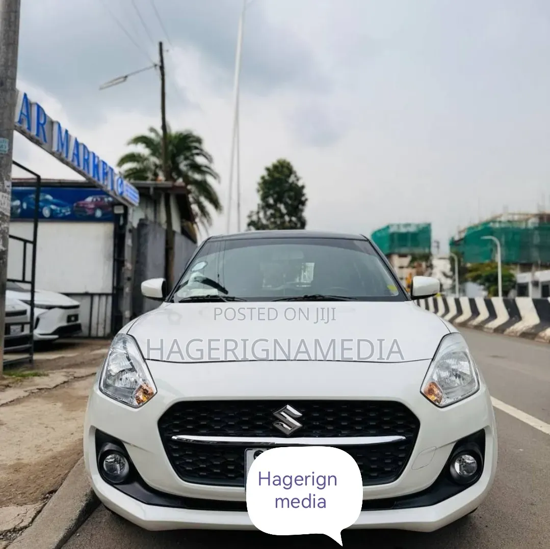Suzuki Swift 2022 White
