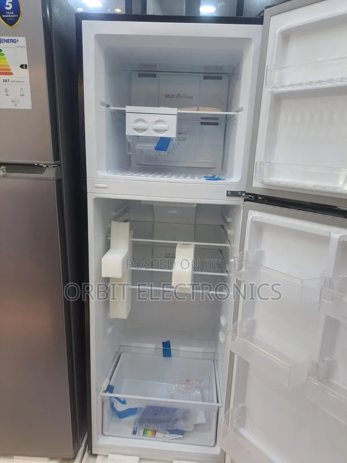Akira420L Refrigerator
