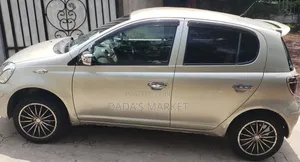 Toyota Vitz 2004 Gold