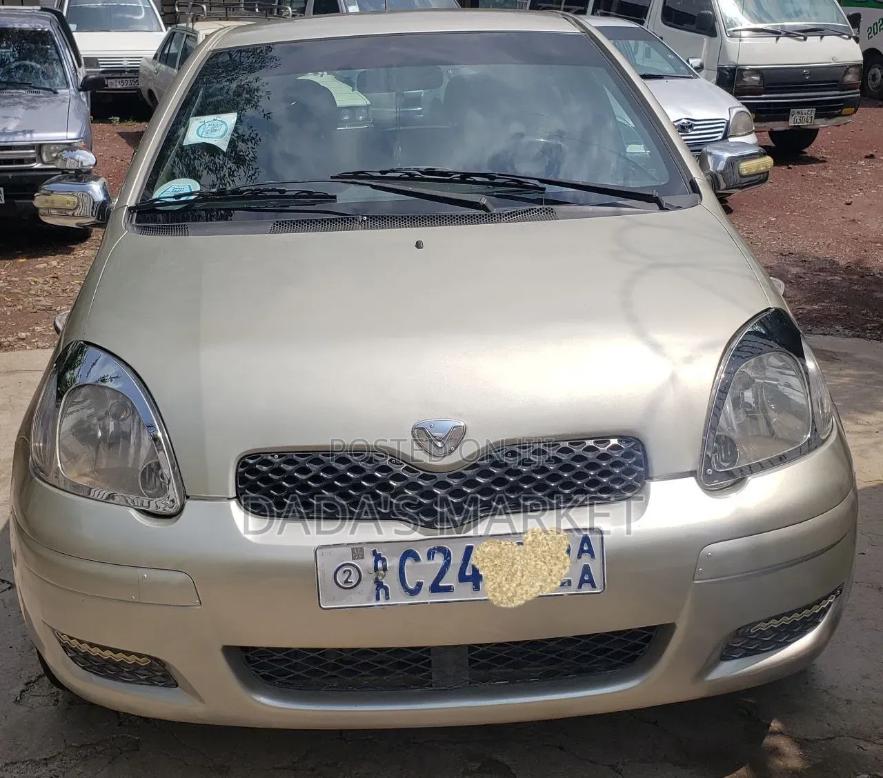 Toyota Vitz 2004 Gold