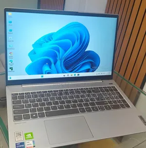 New Laptop Lenovo Legion 5 16GB Intel Core i7 SSD 512GB