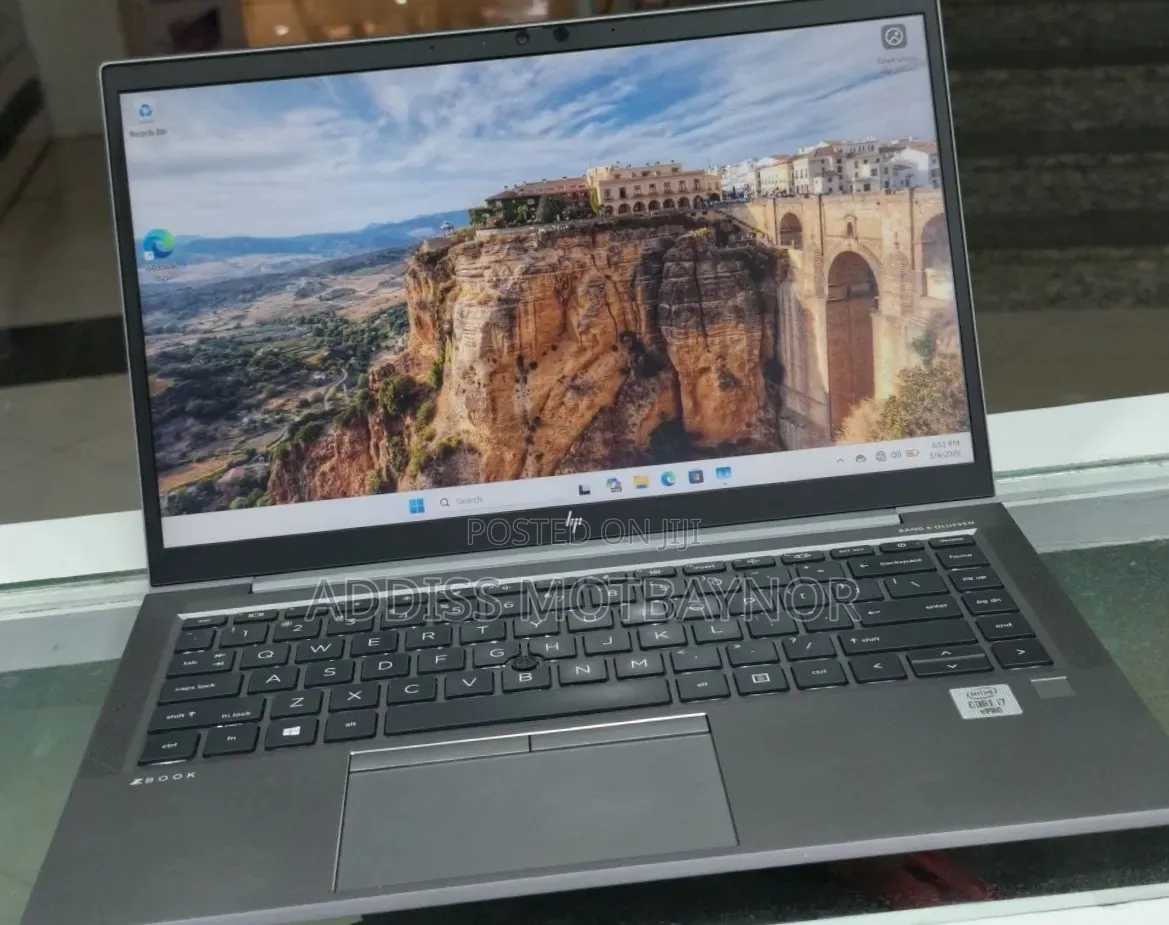 New Laptop HP ZBook Power G7 16GB Intel Core i7 SSD 512GB