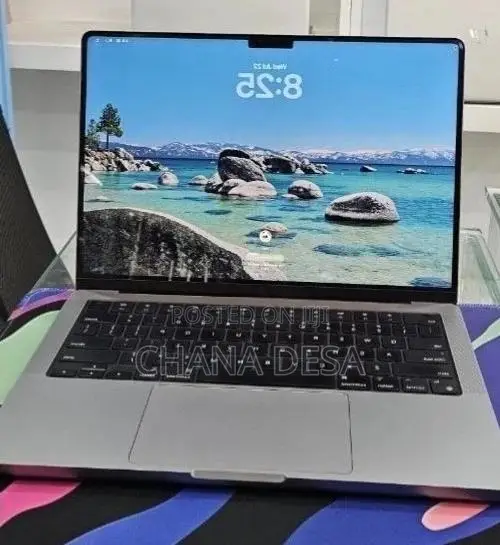 New Laptop Apple MacBook Pro 2023 M3 8GB Apple M3 Pro SSD 512GB