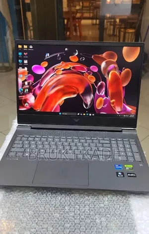 New Laptop HP Victus 16 16GB Intel Core i7 SSD 1T