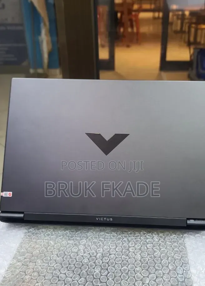 New Laptop HP Victus 16 16GB Intel Core i7 SSD 1T