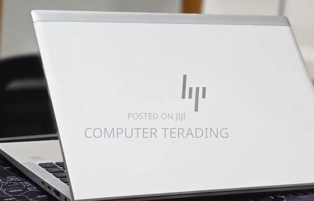 New Laptop HP EliteBook 845 G8 16GB AMD Ryzen 5 SSD 512GB