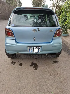 Toyota Vitz 2002 Blue