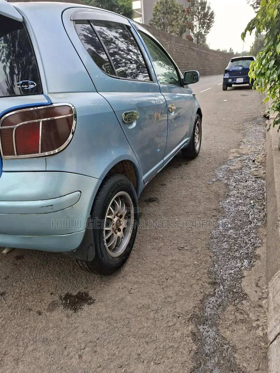 Toyota Vitz 2002 Blue