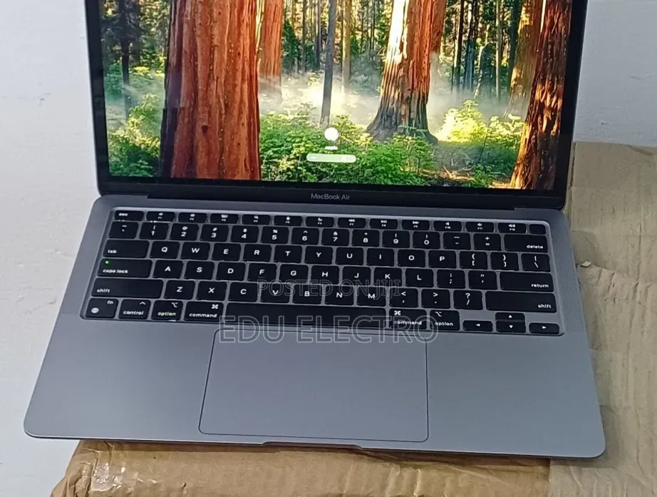 New Laptop Apple MacBook Air 2020 M1 16GB Apple M1 SSD 512GB