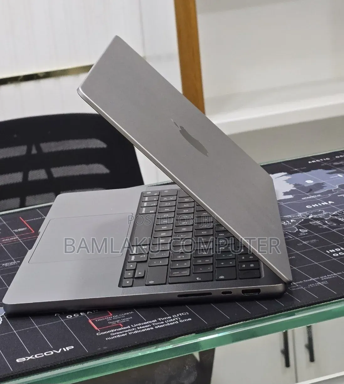 New Laptop Apple MacBook Pro 2021 M1 32GB Apple M1 Pro SSD 512GB