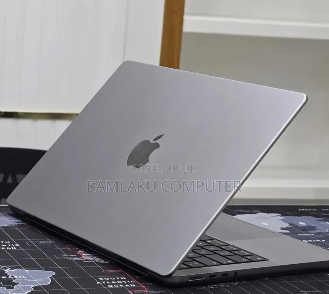 New Laptop Apple MacBook Pro 2021 M1 32GB Apple M1 Pro SSD 512GB