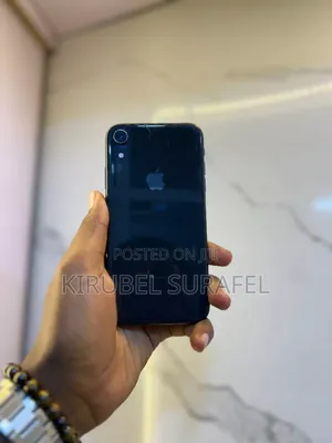 New Apple iPhone XR 128 GB Black