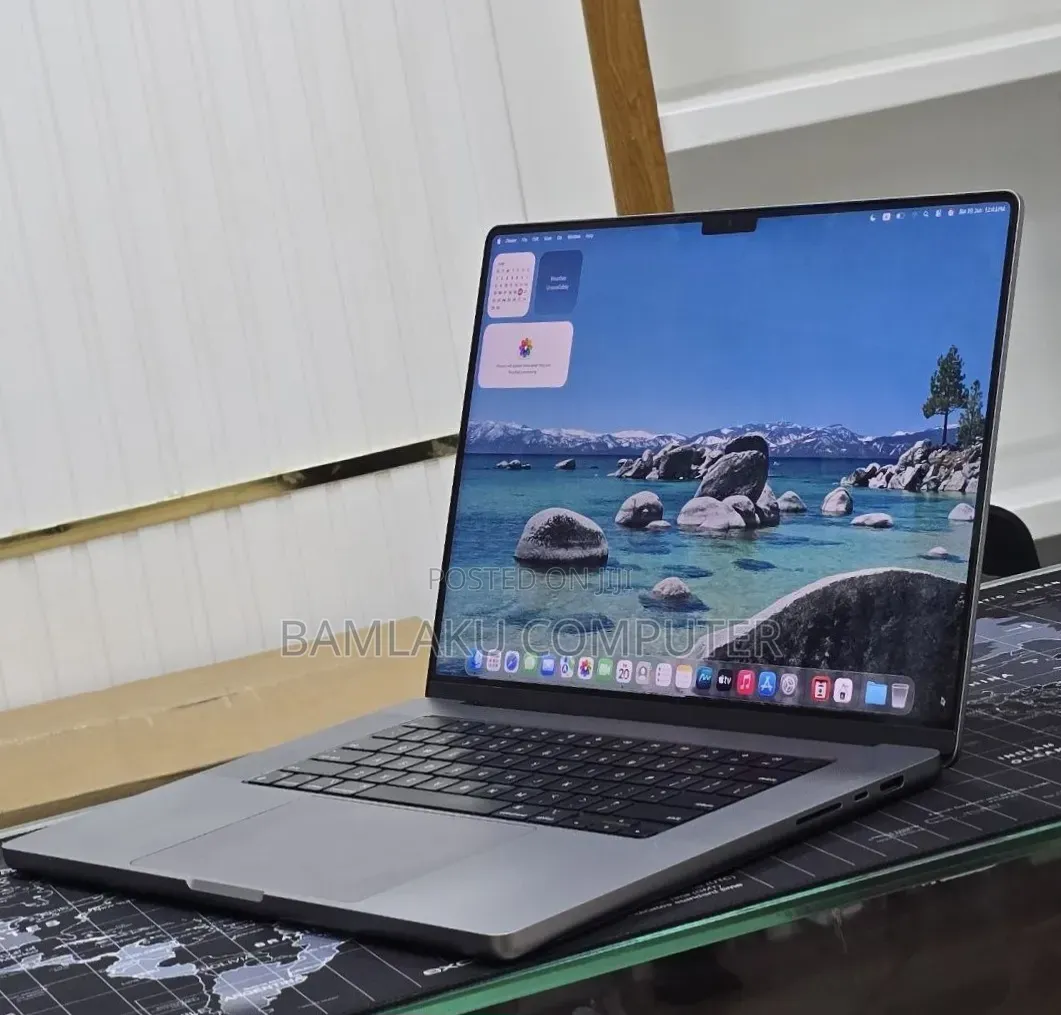 New Laptop Apple MacBook Air 2022 M2 16GB Apple M2 SSD 256GB