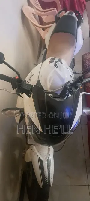 TVS Apache 180 RTR 2023 Black