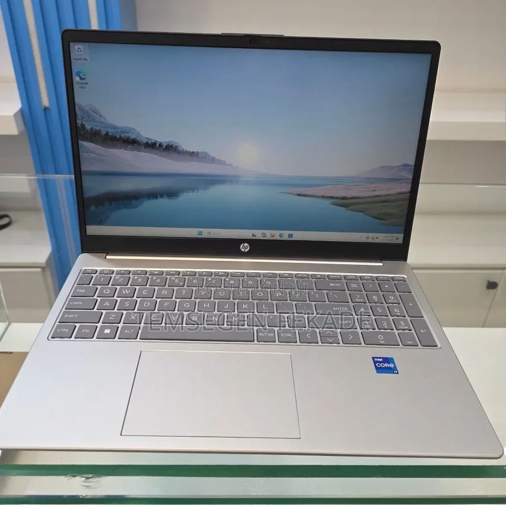 New Laptop HP Stream Notebook 16GB Intel Core i7 SSD 1T
