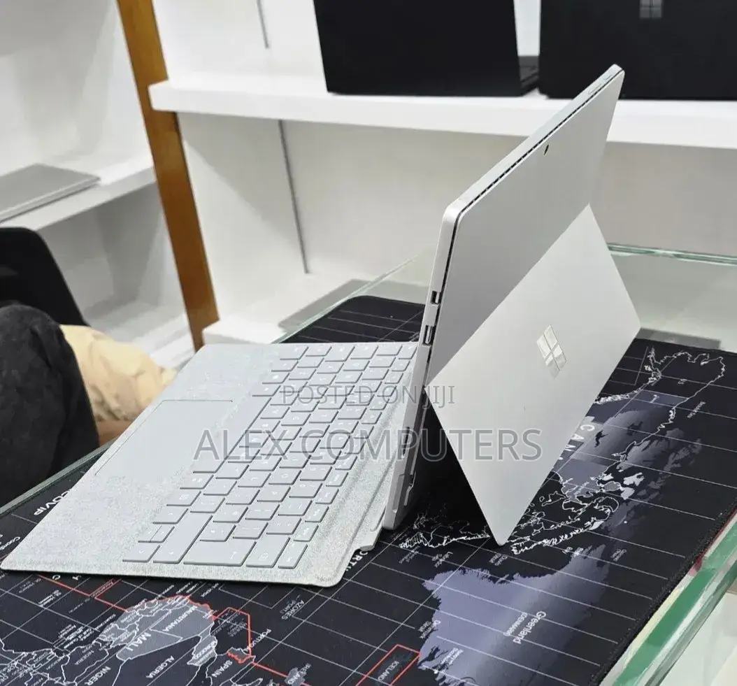 New Laptop Microsoft Surface Pro 7+ 16GB Intel Core i5 SSD 256GB