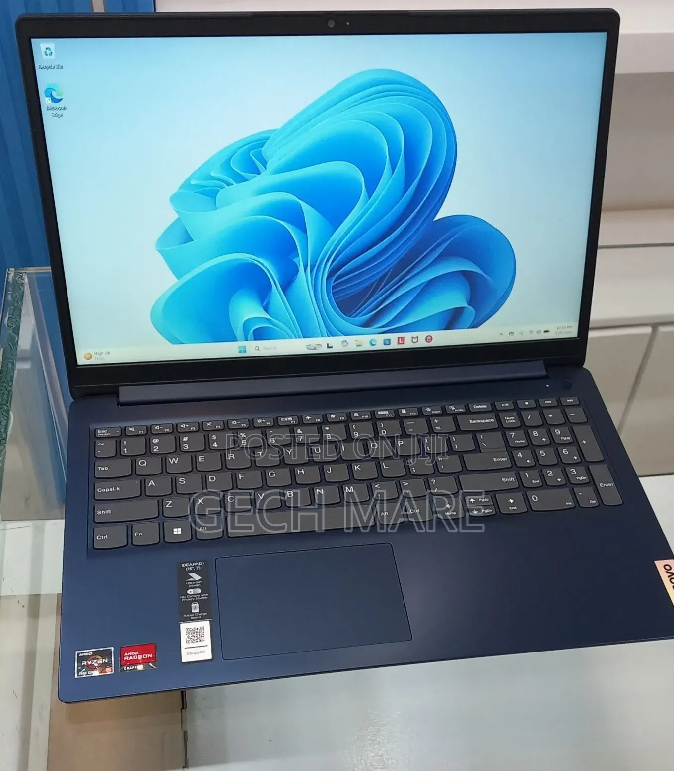 New Laptop Lenovo Ideapad 3 16GB AMD Ryzen 5 SSD 256GB