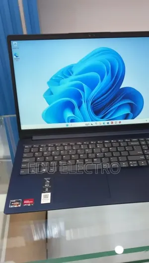 New Laptop Lenovo IdeaPad 1 8GB AMD Ryzen 5 SSD 256GB