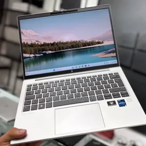 New Laptop HP EliteBook 830 G9 16GB Intel Core i5 SSD 512GB