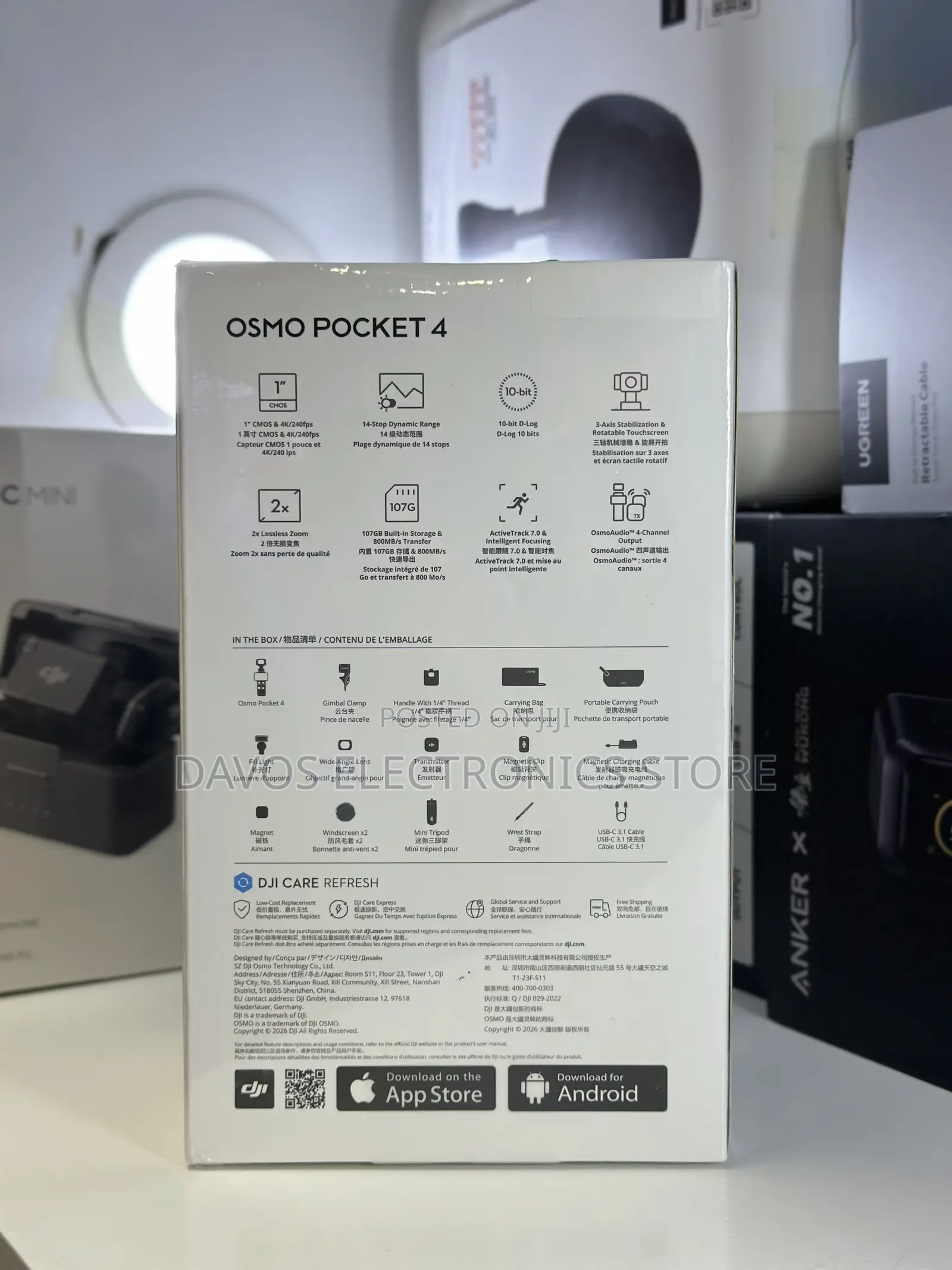 DJI Osmo Pocket 4 Creator Combo
