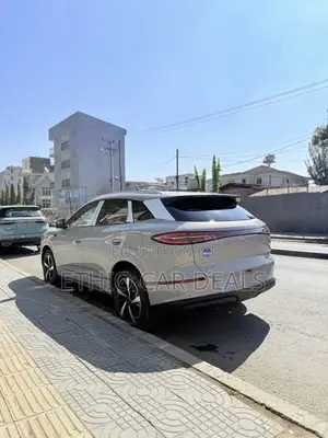 BYD Sealion 06 EV 2025 Off white