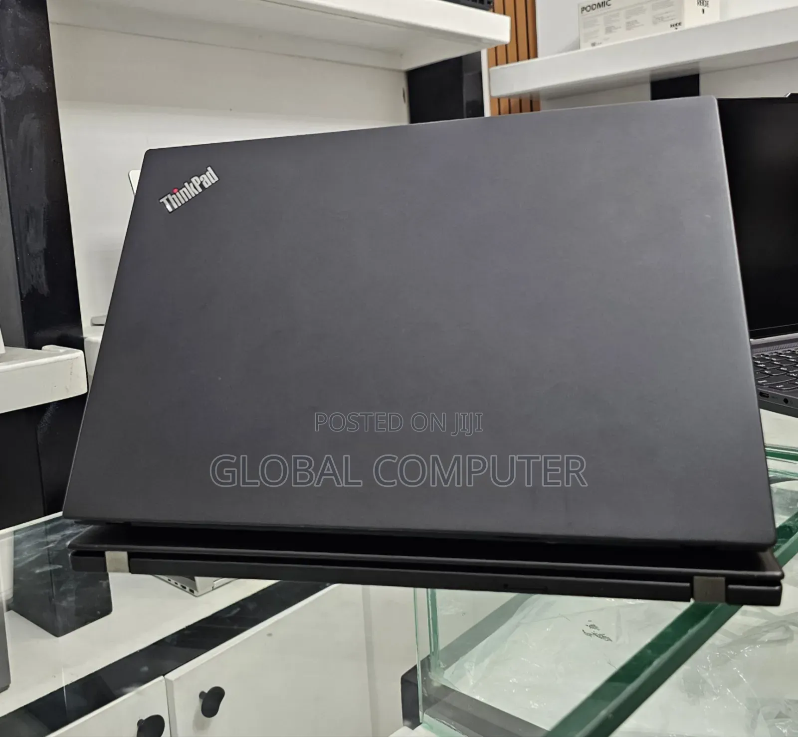 New Laptop Lenovo ThinkPad t495s 16GB AMD Ryzen 7 SSD 512GB