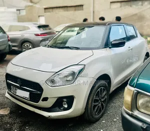 Suzuki Swift 2022 White