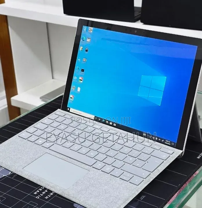 New Laptop Microsoft Surface Pro 7+ 16GB Intel Core i5 SSD 256GB