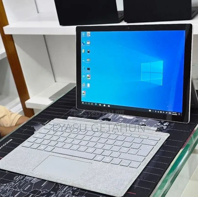 New Laptop Microsoft Surface Pro 7+ 16GB Intel Core i5 SSD 256GB
