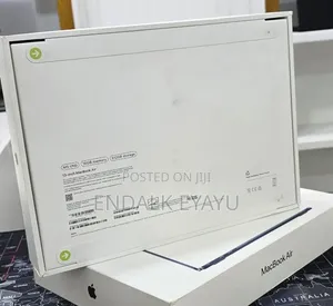 New Laptop Apple MacBook Air 2026 M5 16GB Apple M5 SSD 512GB