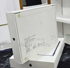 New Laptop Apple MacBook Air 2026 M5 16GB Apple M5 SSD 512GB