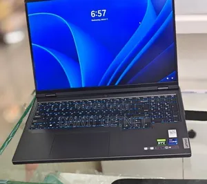 New Laptop Lenovo Legion 5 24GB Intel Core i7 SSD 1T
