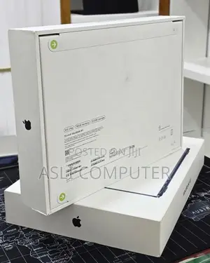 New Laptop Apple MacBook Air 2026 M5 16GB Apple M5 SSD 512GB