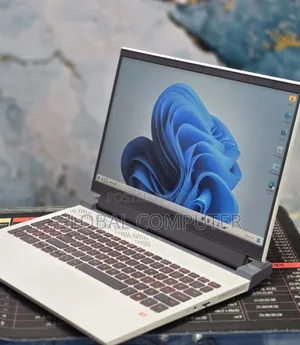 New Laptop Dell G15 5511 16GB AMD Ryzen 7 SSD 512GB