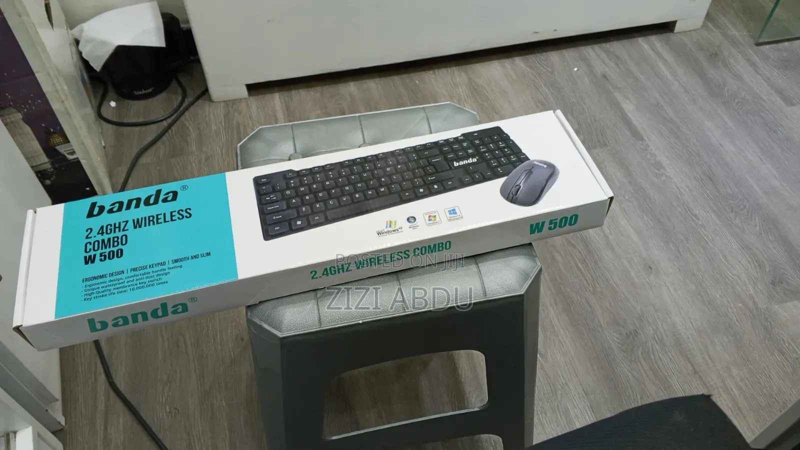 Keyboard, Vga Cable, USB Converter, HDMI Converter 