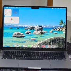 New Laptop Apple MacBook Air 2022 M2 16GB Apple M2 SSD 256GB
