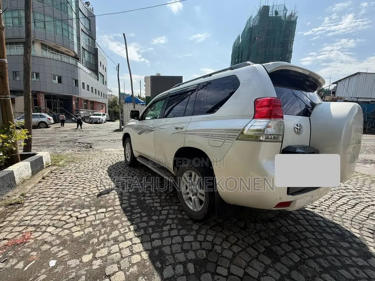 Toyota Land Cruiser 2012 White