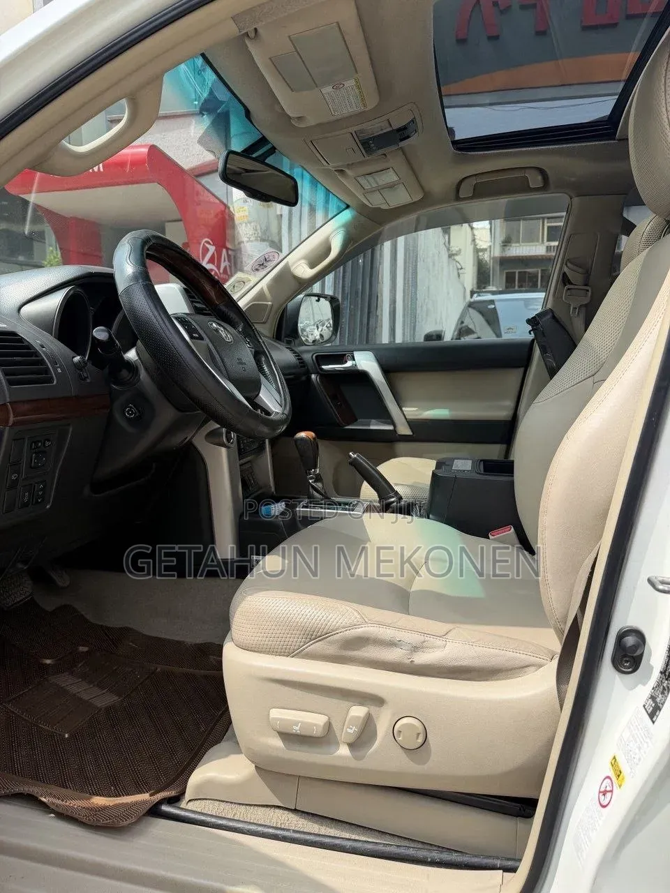 Toyota Land Cruiser 2012 White
